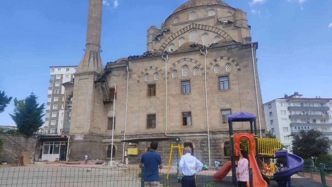 Yozgat İl Müftüsü Nihat Kök’ten Abdülhamithan Camii’ne İnceleme Ziyareti