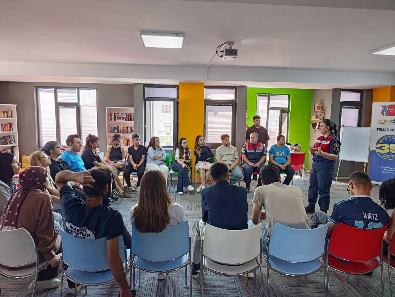 Yozgat Jandarmasından Erasmus Öğrencilerine Anlamlı Bilgilendirme!2