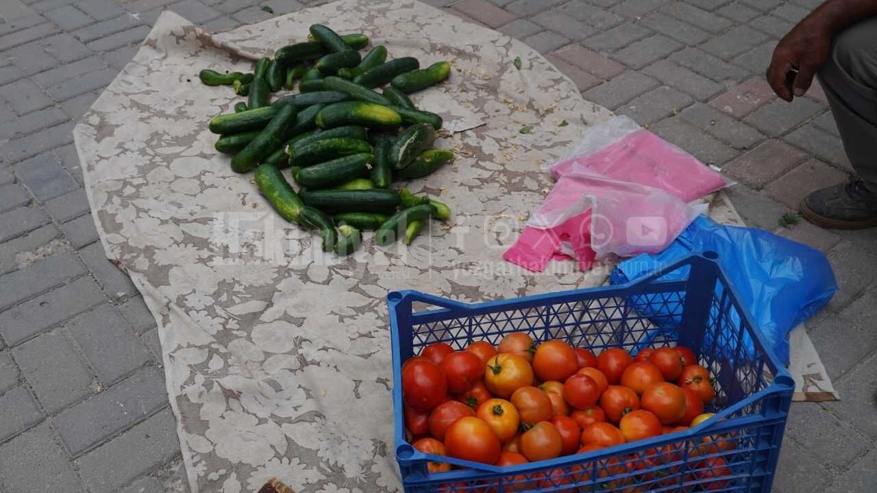 Yozgat Sokaklarında Dikkat Çeken Tezgah Kendi Emeğiyle Üretip Satışa Çıkardı! (3)