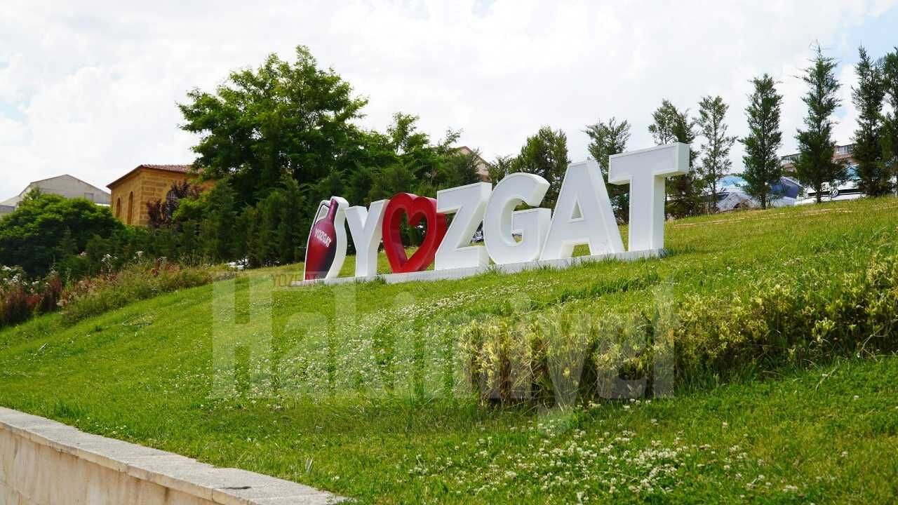 Yozgat'ın Merkezinde Gayrimenkul Hareketliliği! 3 Dükkan Satışa Çıkarılacak (4)