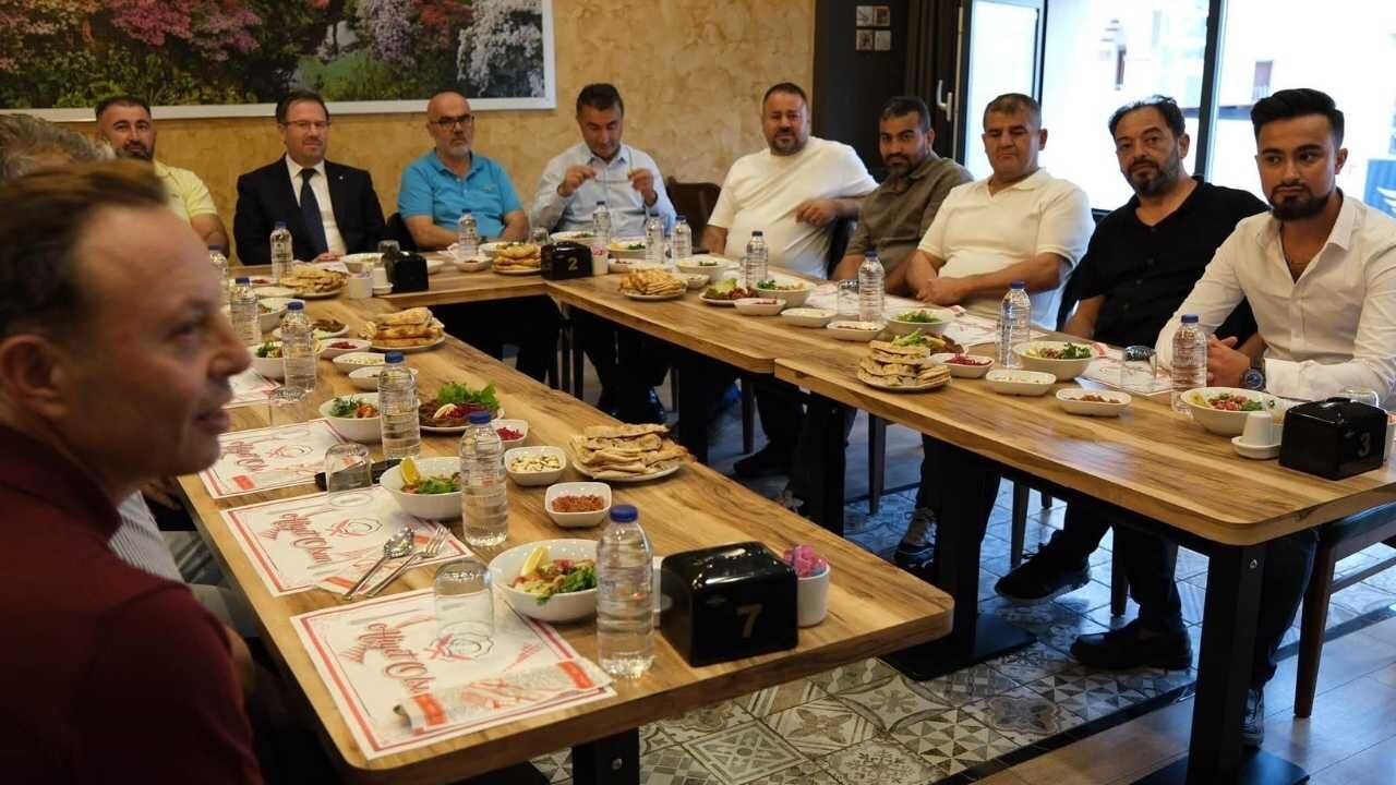 Yozgatlı Gurbetçileri Ağırlayan Başkan Destek Mi İstedi (1)