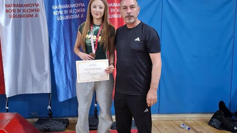 Yozgatlı Karateci Elif Düzcan’dan Türkiye 3.’Lüğü!1
