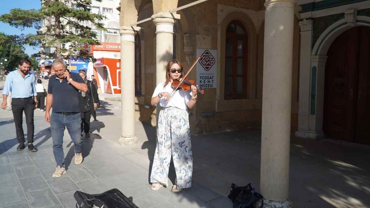 Yozgat’ta 21 Yaşındaki Gökçen İlgi Odağı Oldu (4)
