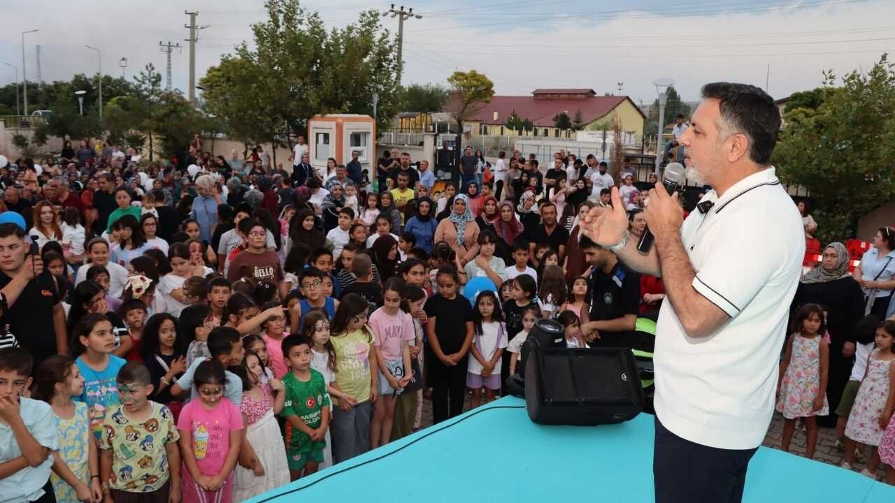 Yozgat’ta Çocukların Coşkusu Mahalleleri Sardı! Şenliğin İkinci Durağı Başkan Arslan Duyurdu (3)
