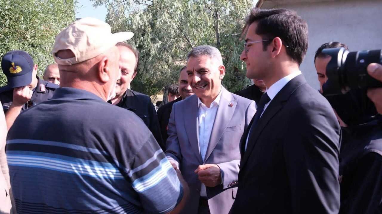 Yozgat’ta Depremin Yaraları Sarılıyor Vali Özkan Bölgede İncelemelerde Bulundu! (3)