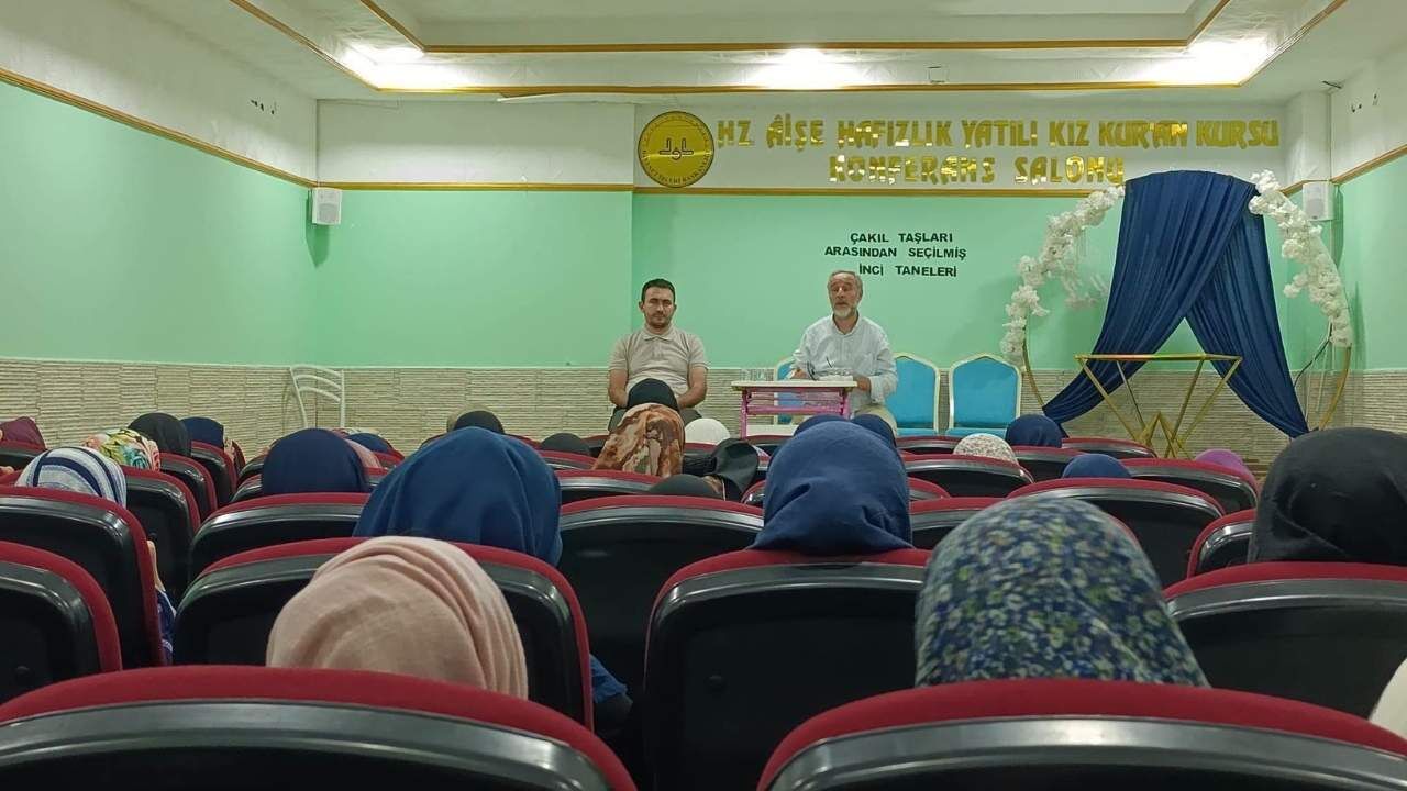 Yozgat'ta Hafızlar Ödüllendirildi (1)