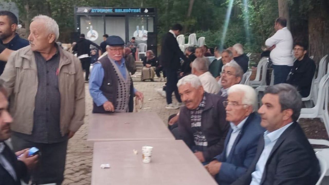 Yozgat'ta Mahalle Şenliğinde Renkli Görüntüler Ortaya Çıktı (1)
