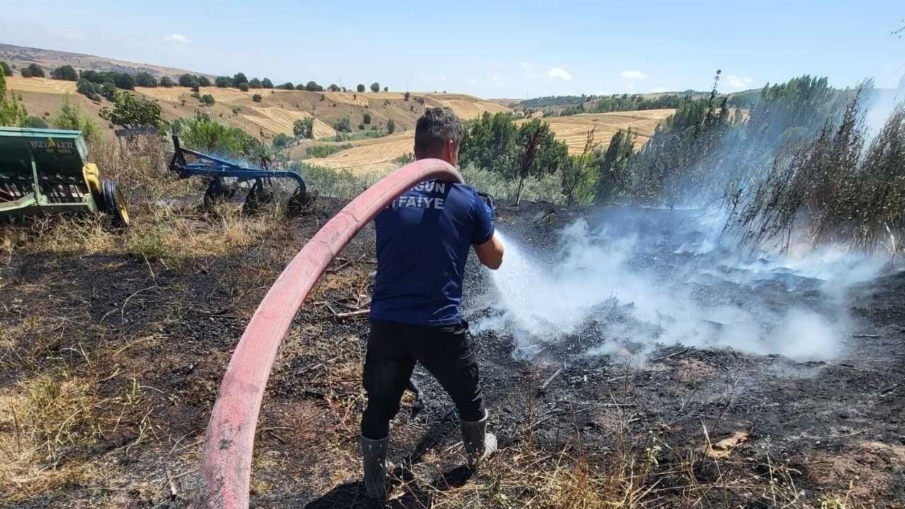 Yozgat’ta Ot Yangını 2 Dönüm Arazi Küle Döndü (4)