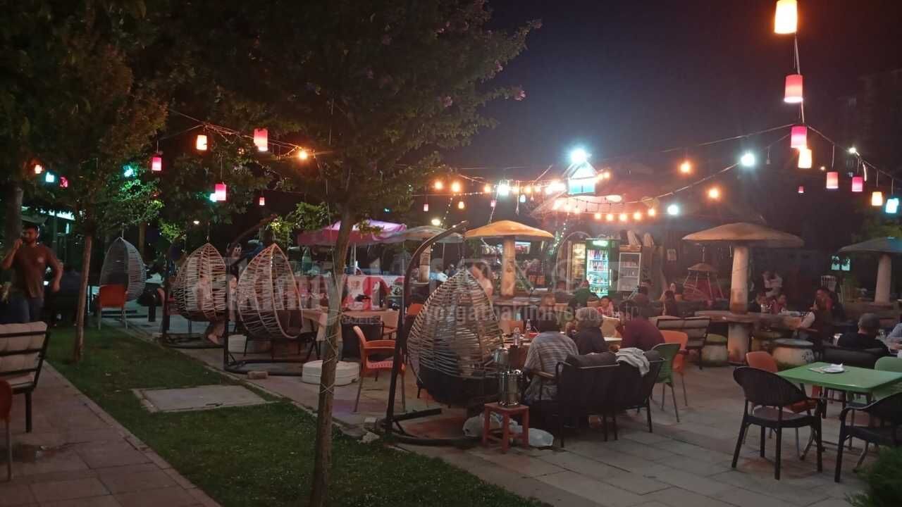 Yozgat'ta Sosyal Hayat Akşamları Canlanıyor İşte Vatandaşın Yeni Adresleri! (5)