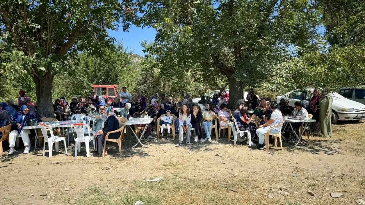 Yozgat’ta Tarım Ve Gelenek Bir Arada! Çandır Köyü’nde Festival Coşkusu (2)