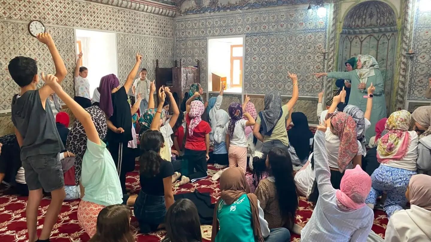 Yozgat'ta Yaz Kur'an Kursu Öğrencileri Başçavuşoğlu Camii'nde Bir Araya Geldi