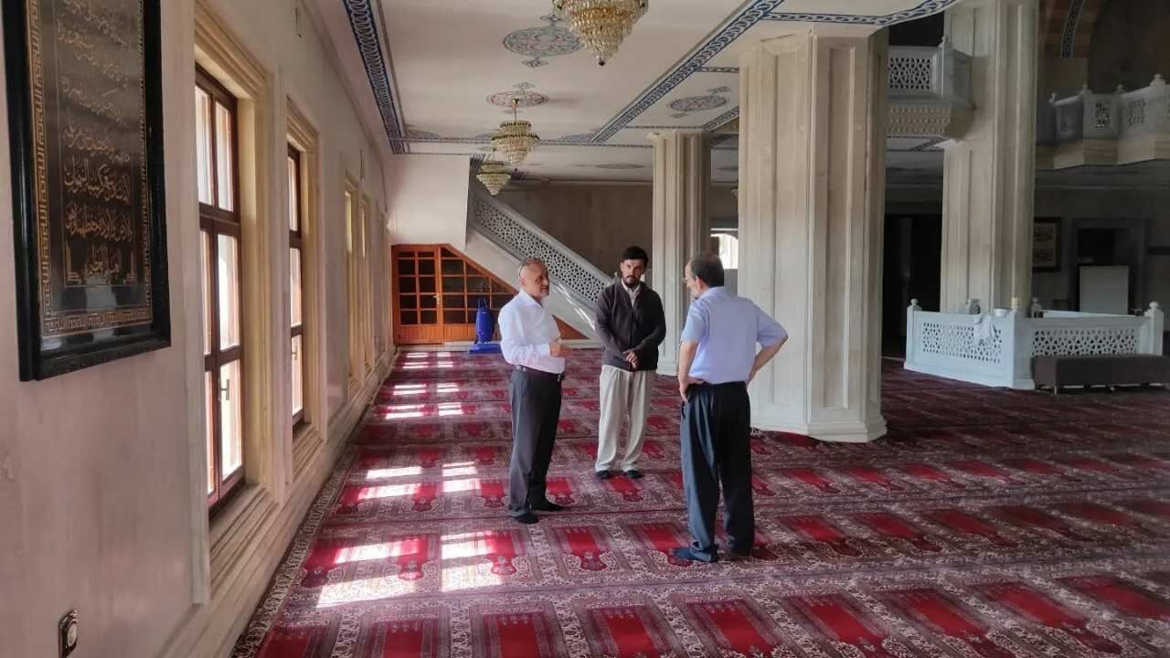 Yozgat'ta Yimpaş Camii Tadilata Alınıyor (2)