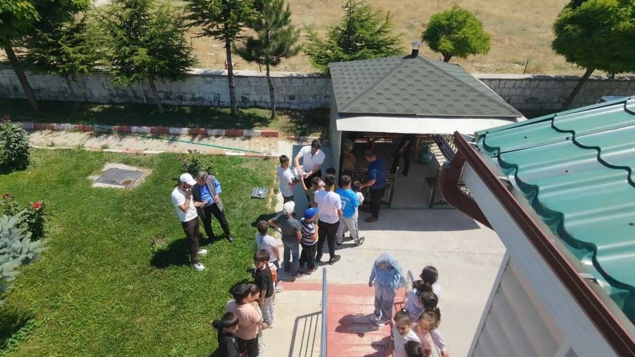 Yozgat’ta Yüzleri Gülümseten Etkinlik! Cami Bahçesinde Bir İlk Yaşandı (3)