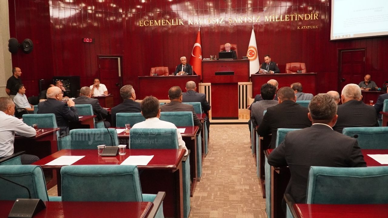 2 Eylül 2026 Altın Piyasasında Son Durum Fiyatlarda Karışık Seyir (8)