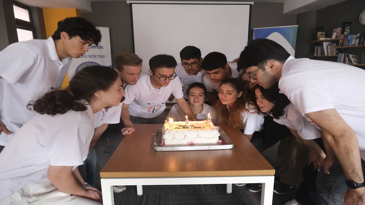 Afad Eğitimi Aldı, Okulları Gezdi Uluslararası Gönüllünün Yozgat Deneyimi (2)