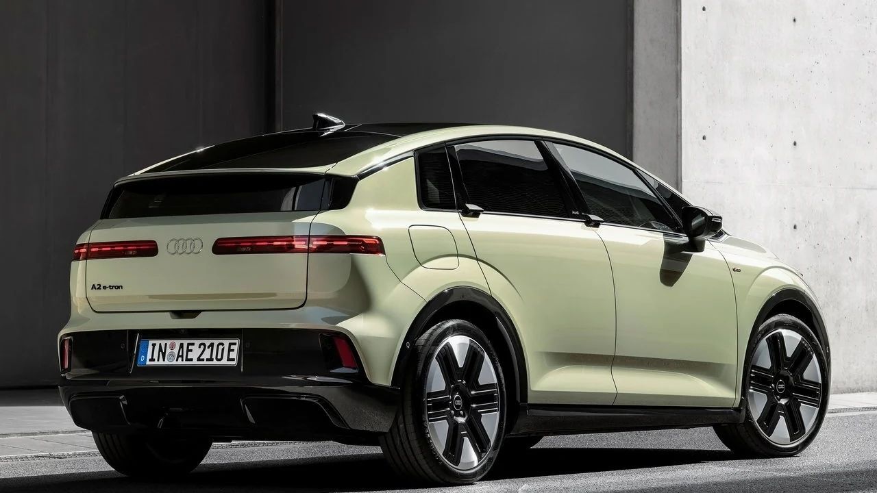 Audi A2 Tekrar Sahalara Dönüyor Yeni Modeli Belli Oldu! (2)