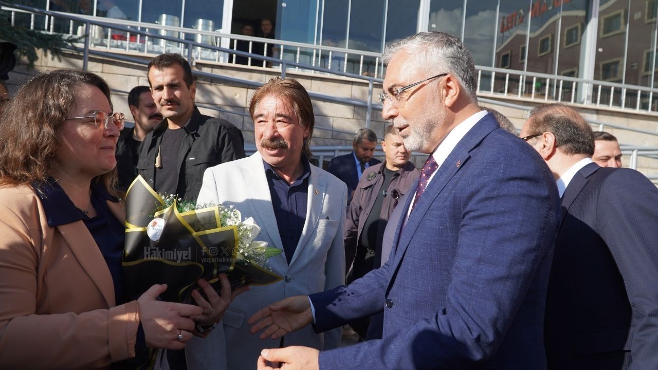 Bakan Işıkhan Yozgat'ta İş İnsanlarıyla Buluştu Gençlerimiz Kendi Memleketinde Doymalı (1)
