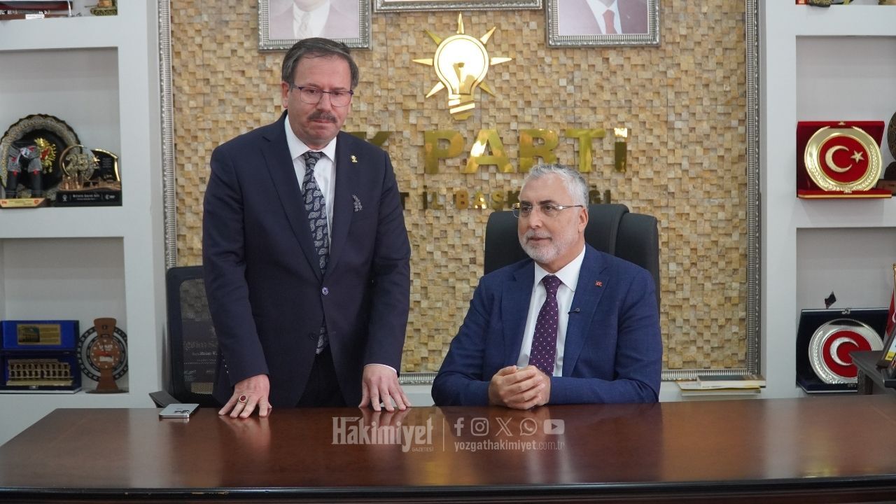 Bakan Işıkhan'dan Ak Parti Yozgat İl Başkanlığına Ziyaret (3)