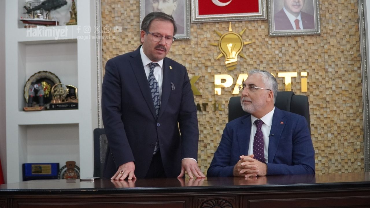 Bakan Işıkhan'dan Ak Parti Yozgat İl Başkanlığına Ziyaret (5)