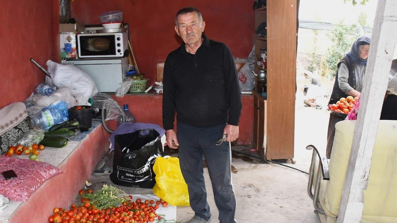 Bozkır'ın Ortasında Yozgat'ta Emekli Öğretmen Yeşil Cennetini Kendi Kurdu (5)