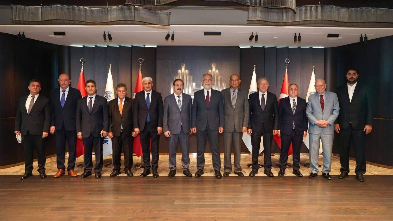 Esnaf Ve Sanatkarlara Çifte Müjde! Abdulkadir Akgül Engelleri Bir Bir Kaldırdı