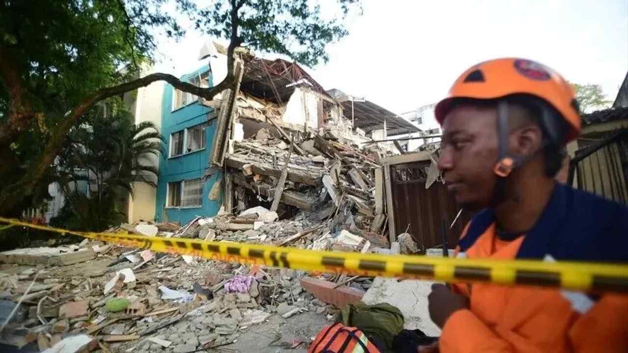Kolombiya’da 7,4 Büyüklüğündeki Deprem 450 bini Aştı