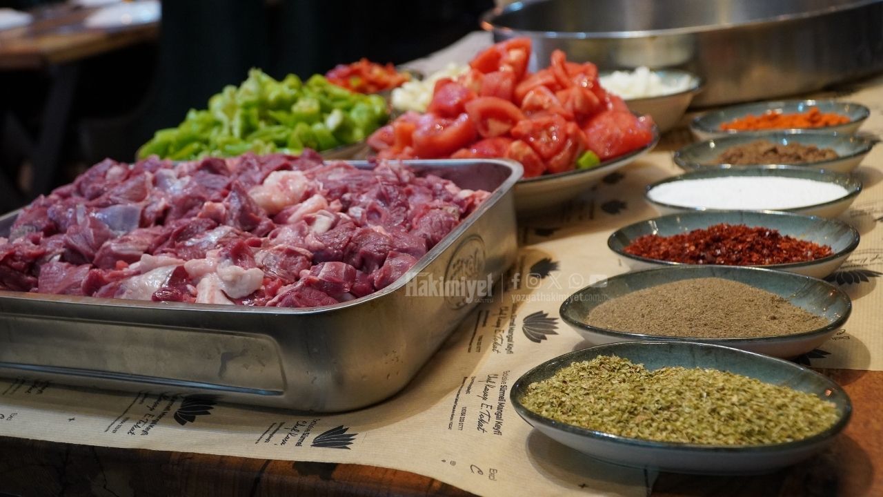 Közde Pişen Eşsiz Lezzet Yozgatlı Ustadan Testi Kebabının Bilinmeyen Sırları (2)