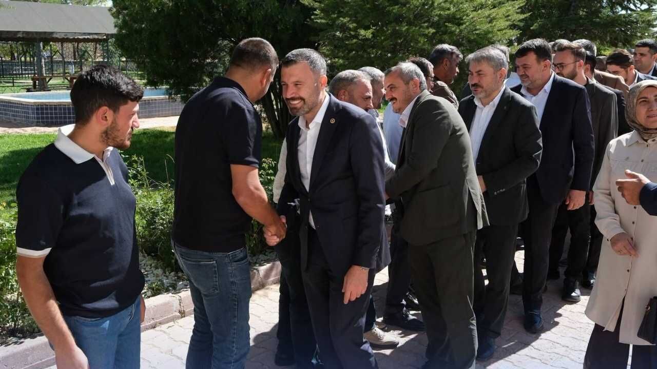 Milletvekili Şahan Teşkilatla Birlikte Sahaya İndi Yozgat’ta Dikkat Çeken Ziyaret! (4)