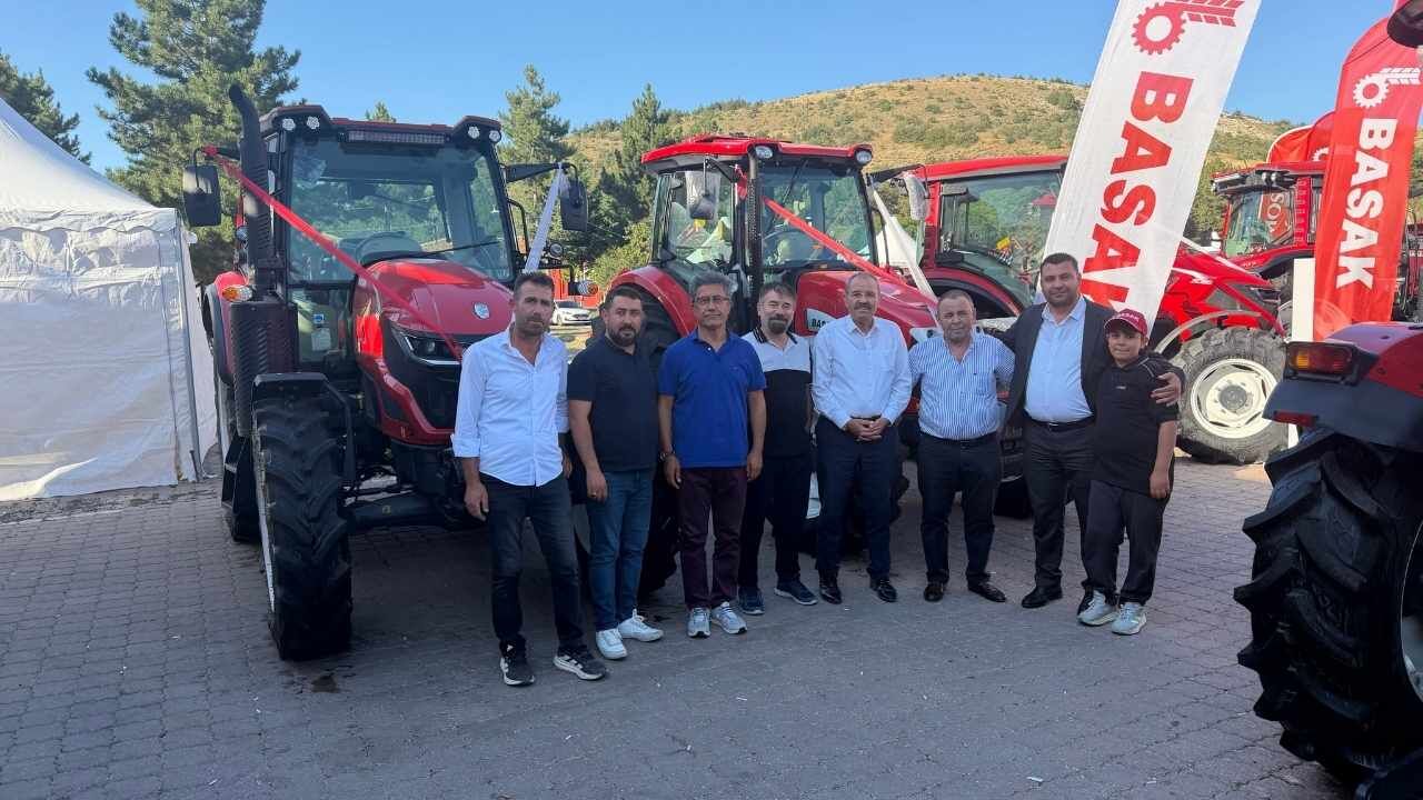 Prof. Dr. Taner Demirer Yozgat Tarım Ve Hayvancılık Fuarı’nı Ziyaret Etti