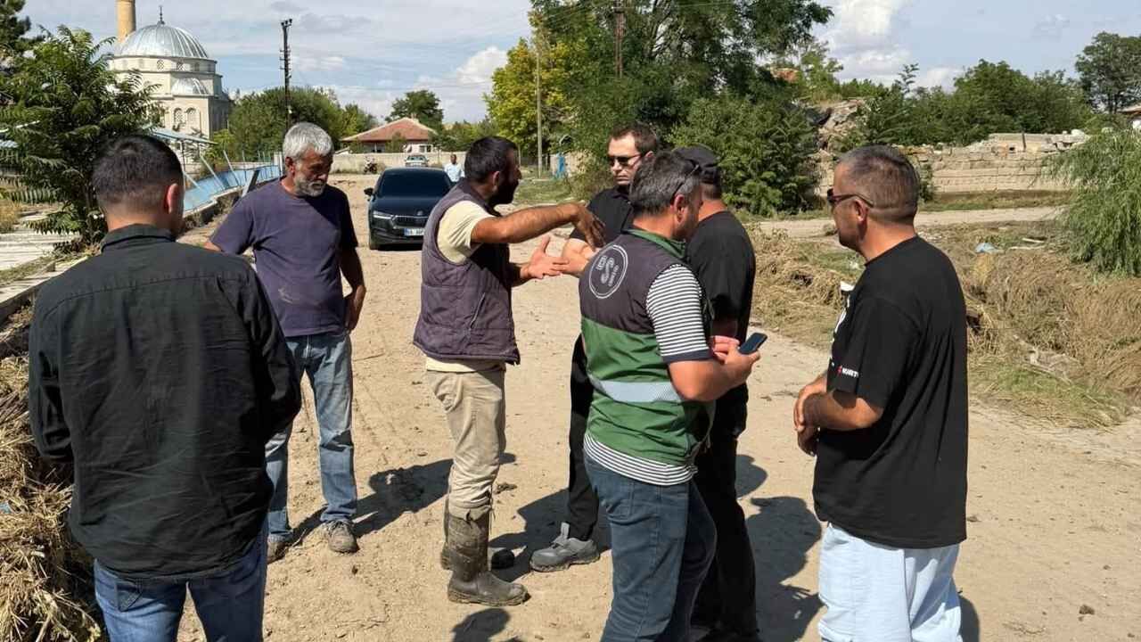 Şefaatli'de Sel Sonrası Çalışmalar Başlatıldı