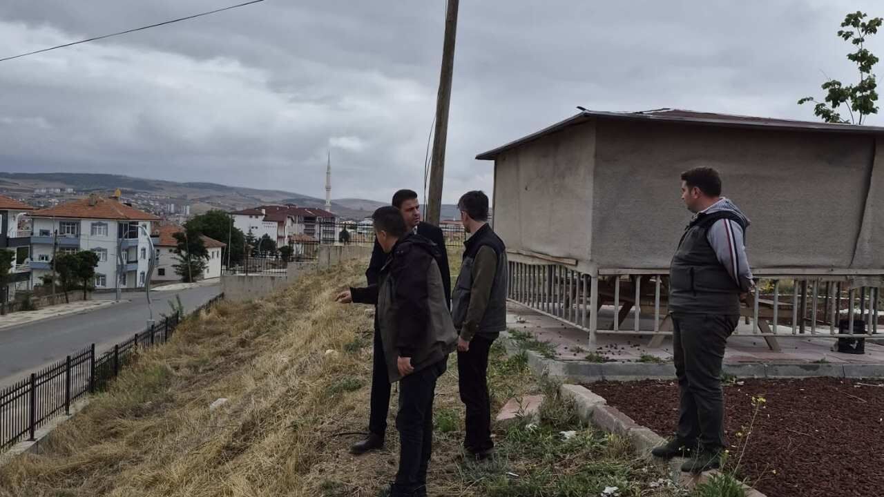 Sorgun’da Gençlik Ve Spor Müdürlüğü Yerleşkesi Yeşillendirilecek (1)