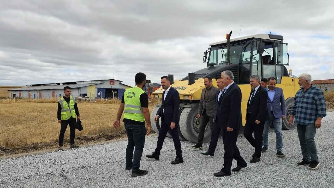 Sorgun’da Köy Yollarında Asfalt Çalışması Başladı! (1)