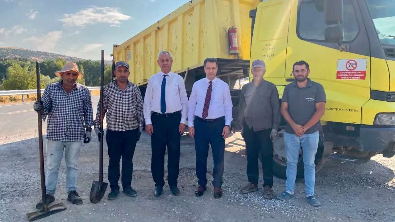 Sorgun’da Köy Yollarında Çalışmalar Hız Kesmeden Sürüyor! (1)