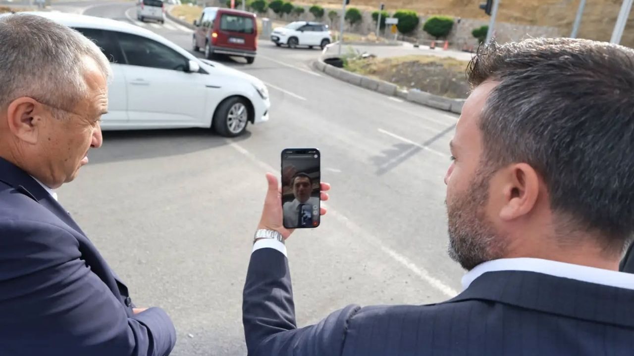 Süleyman Şahan Sahaya İndi! Akdağmadeni E 88 Karayolu İçin Harekete Geçildi (2)
