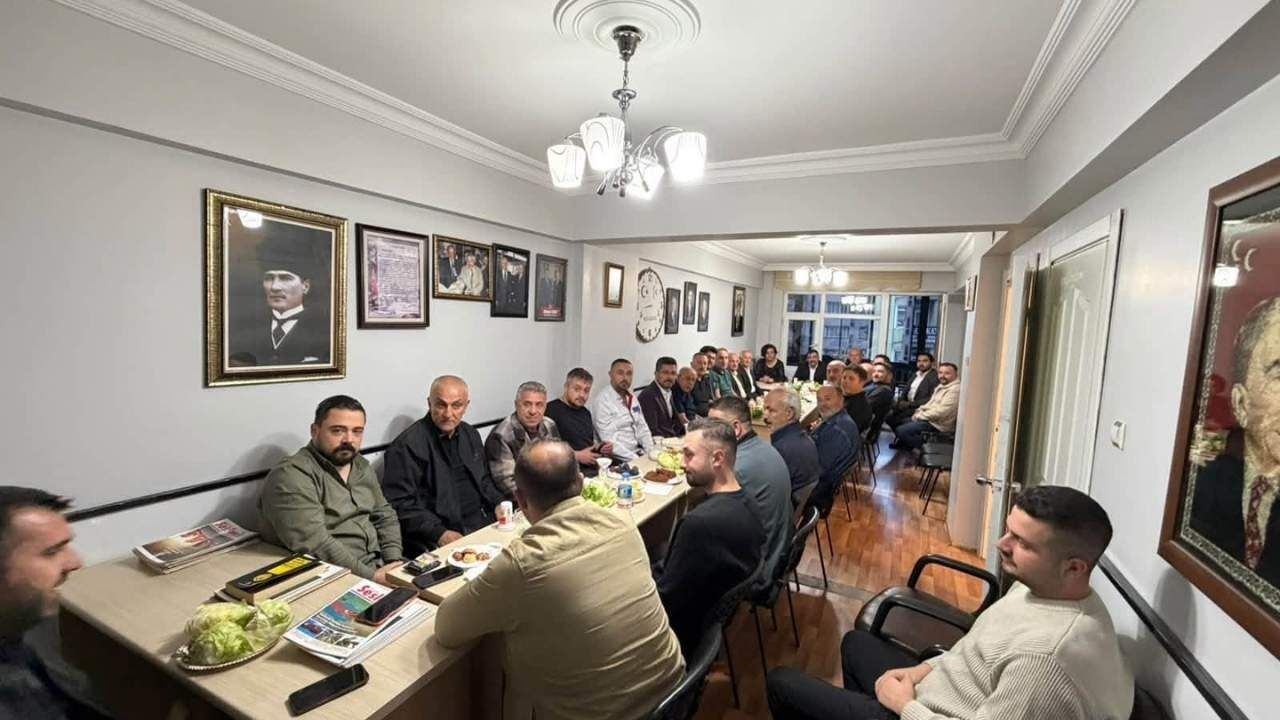 Tekin Irgatoğlu Başkanlığında Mhp Yozgat İl Yönetimi Toplandı (2)