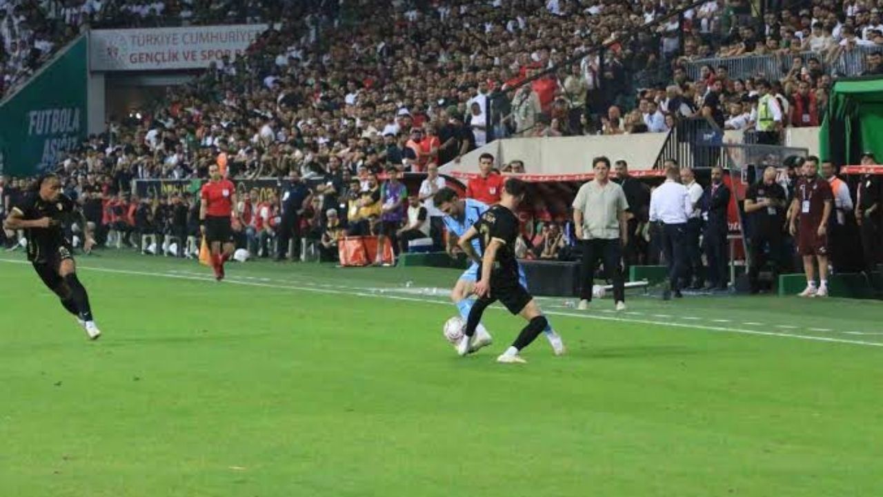 Trabzonspor'da Amedspor Şoku Fatih Tekke Faturayı Kendine Kesti! Tüm Sorumluluk Benim (1)