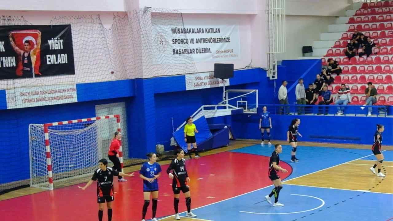 Türk Hentbolunun Ordinaryüsü Yozgat Formasıyla Sahada (2)