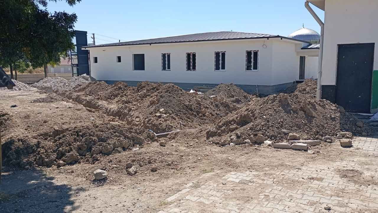 Yerköy Sekili’de Okul Bahçesinde İnşaat Endişesi