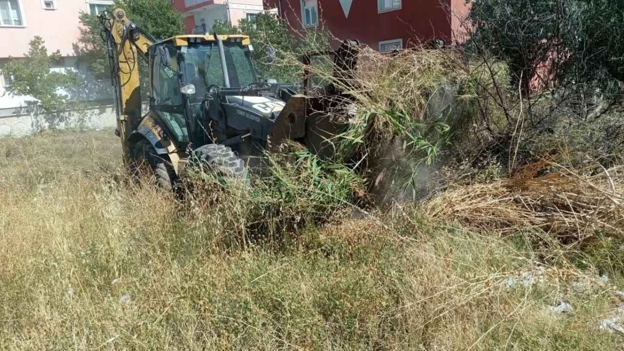 Yerköy’de Boş Arsalar Temizleniyor Mahallelerde Çalışmalar Sürüyor