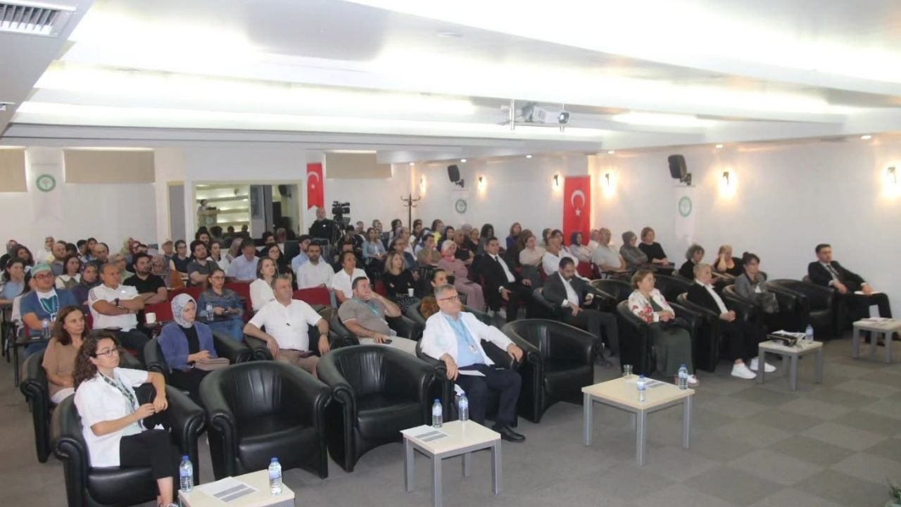 Yerköylü Doktor Ankara’daki Uluslararası Sempozyumda Sunum Yaptı (1)