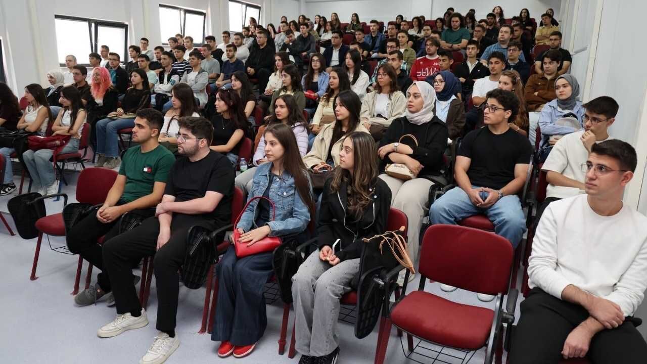 Yozgat Bozok Üniversitesi Tıp Fakültesinde İlk Ders Rektör Evren Yaşar’dan