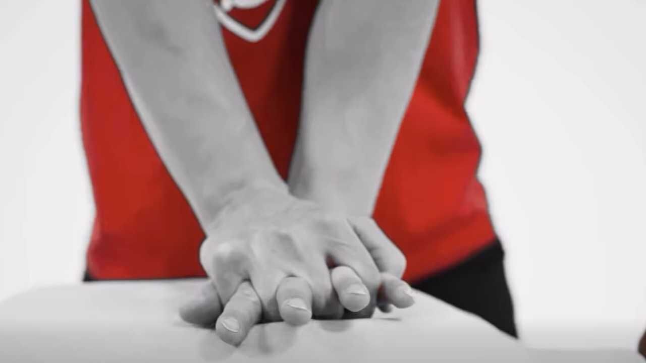 Yozgat İl Sağlık Müdürlüğü Açıkladı Aniden Yere Yığılan Biri İçin Hayati 3 Adım! (1)