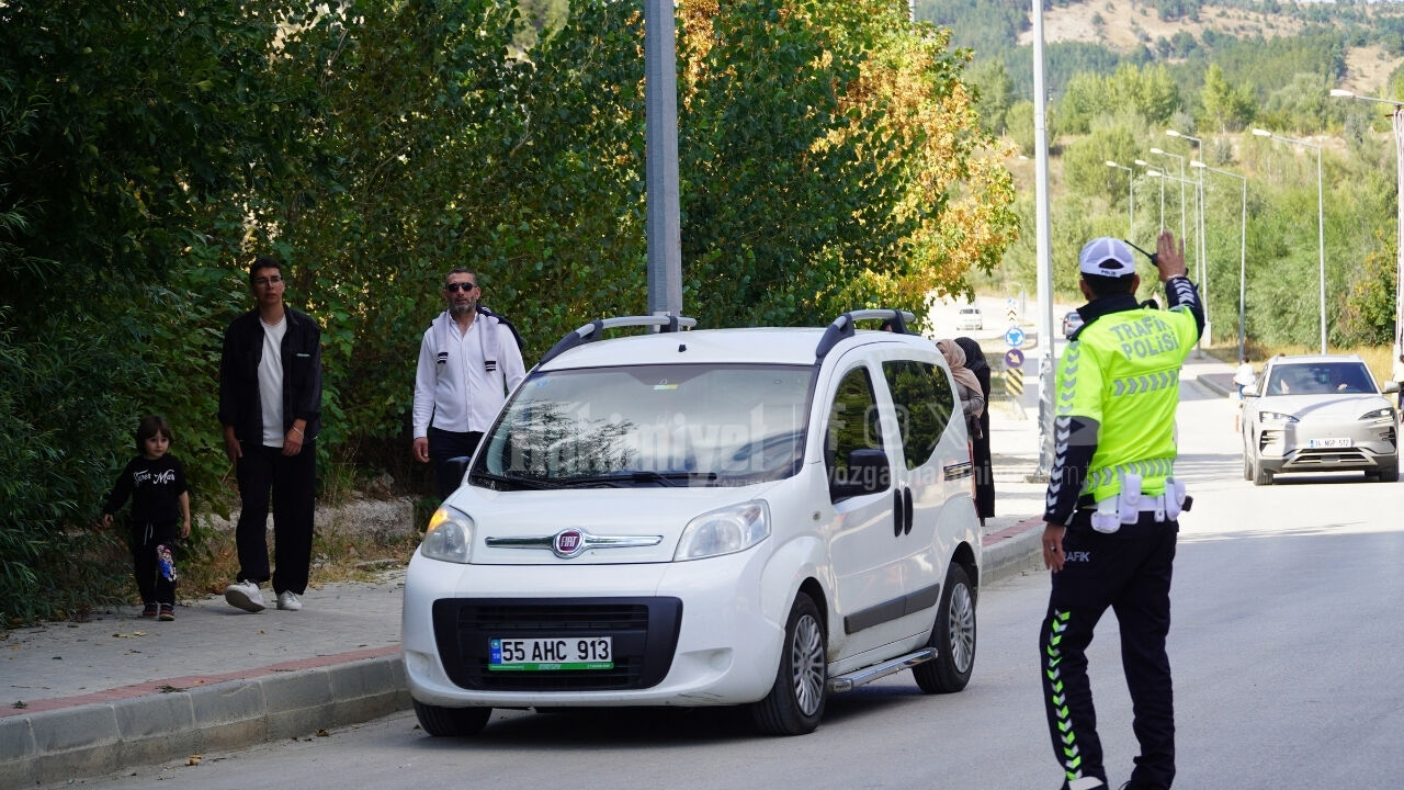 Yozgat Kent Park Çevresinde Sıkı Trafik Denetimi (3)