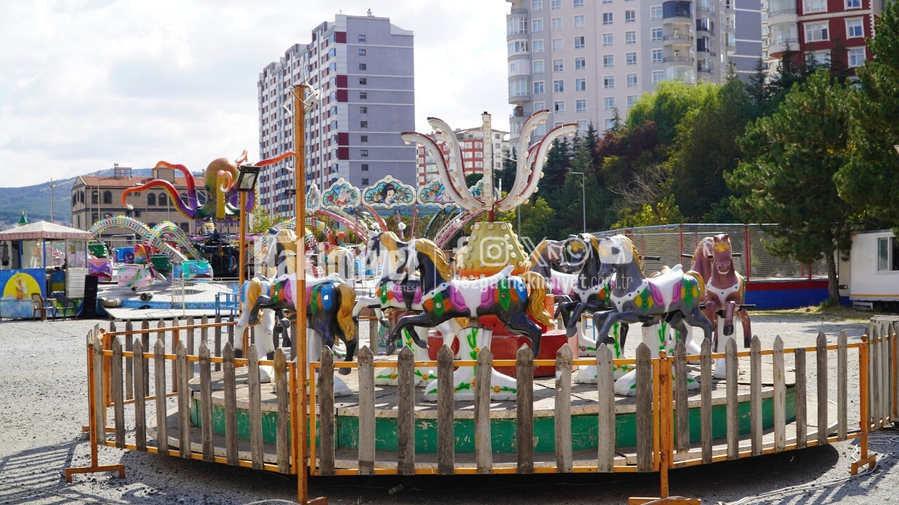Yozgat’ta Lunapark Keyfi Başladı! Jeton Fiyatı Belli Oldu