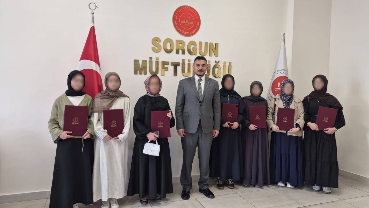 Yozgat Sorgun'da Hafızlar Ordusuna 16 Yeni İsim Katıldı (1)