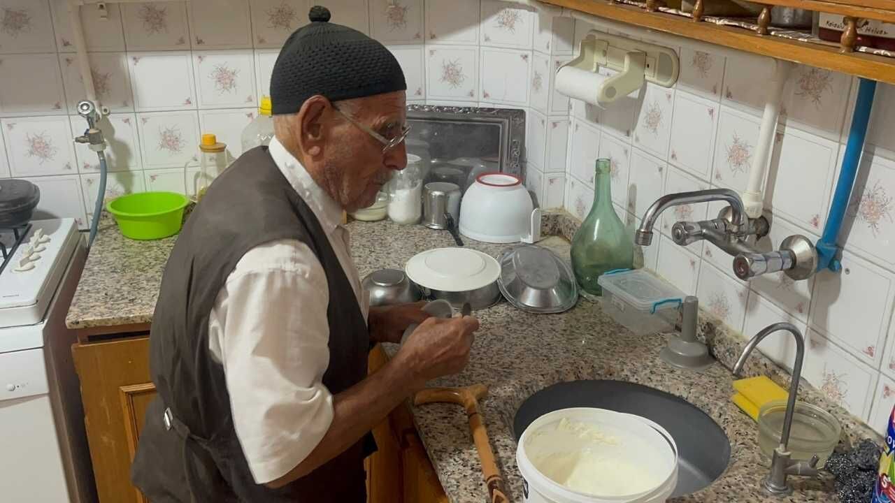 Yozgatlı Asırlık Çınardan Uzun Yaşamın Sırrı Doktor Yüzü Görmedim, Sırrım Bu Yemekte (1)