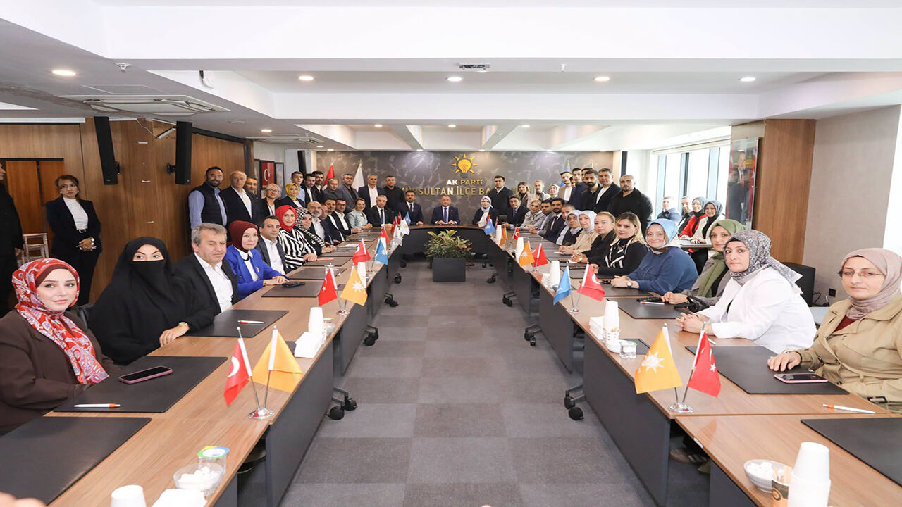 Yozgatlı Devlet Adamı Fuat Oktay Eyüpsultan'da İşte Ziyaretin Detayları! (4)
