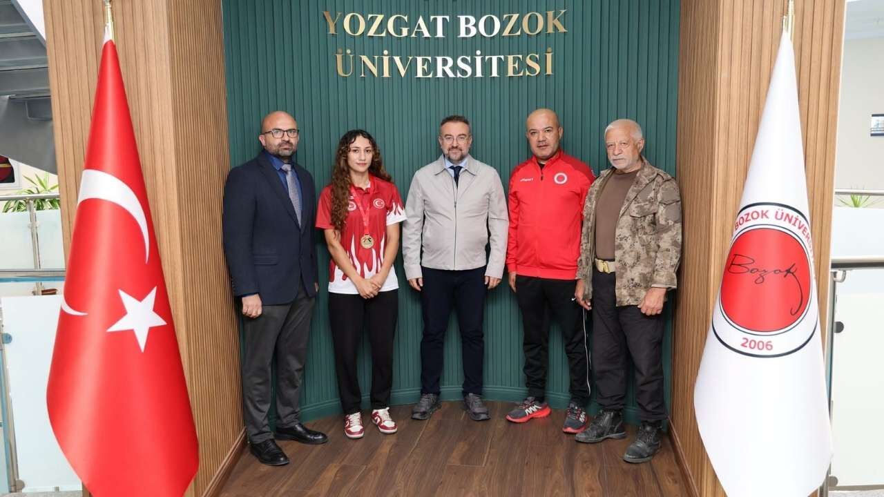 Yozgatlı Milli Sporcu Betül Zararsız Avrupa Şampiyonu Oldu