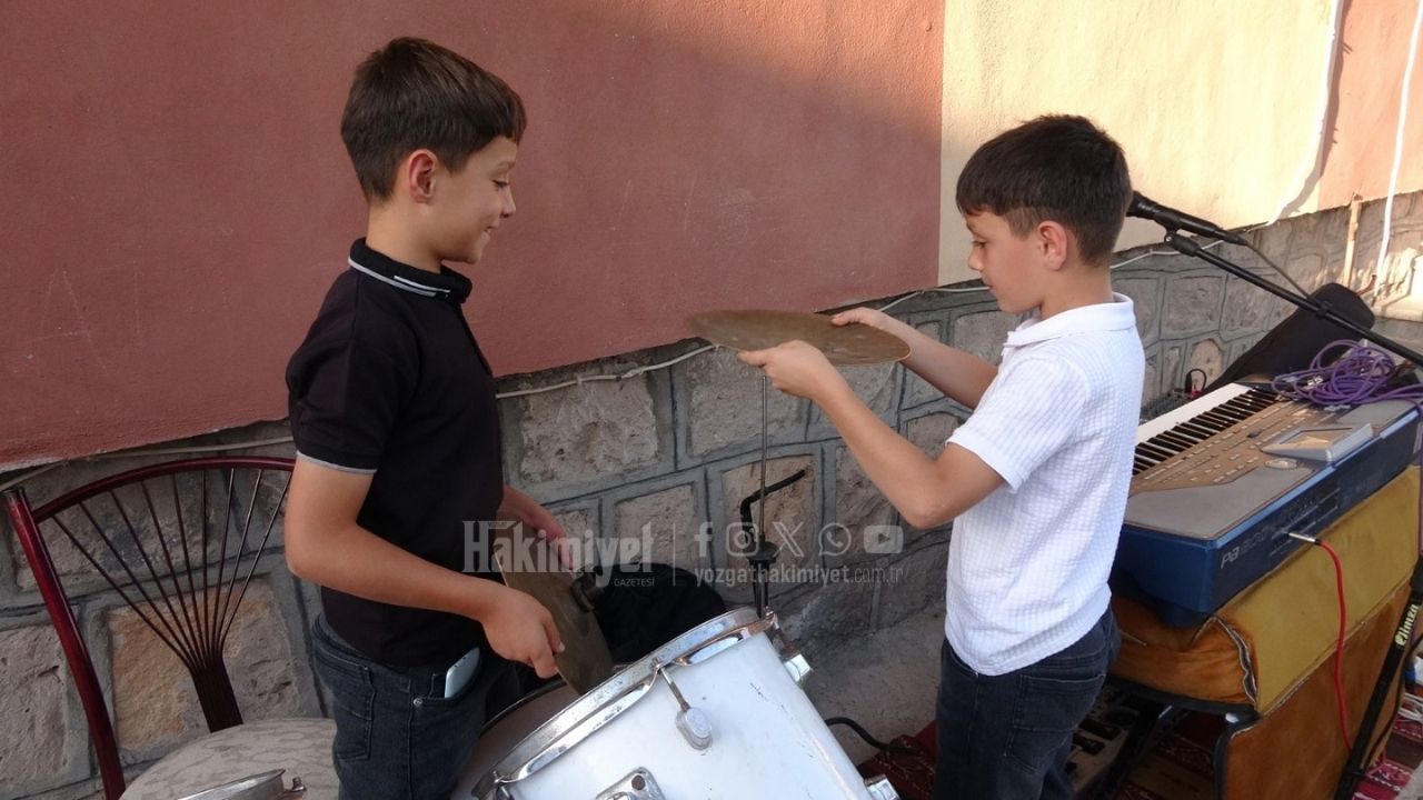 Yozgatlı Minik Müzisyenler Düğünlerin Gözdesi Oldu (2)