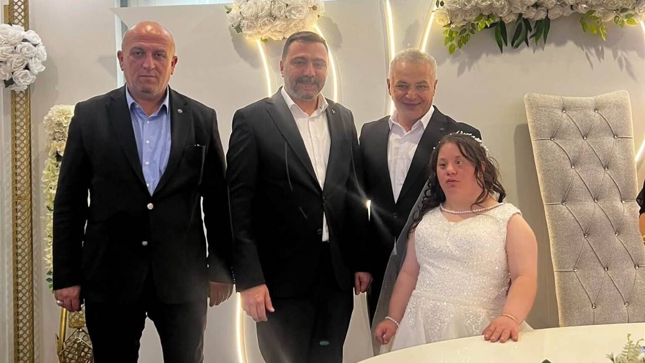 Yozgat'ta Bir Baba, Otizmli Kızının En Büyük Hayalini Gerçekleştirdi (2)